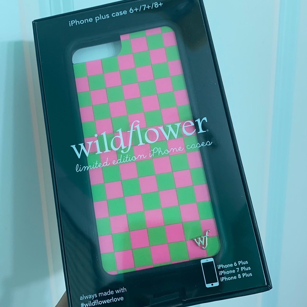 Wildflower iPhone 6+,7+, or 8+ Neon Pink & Green